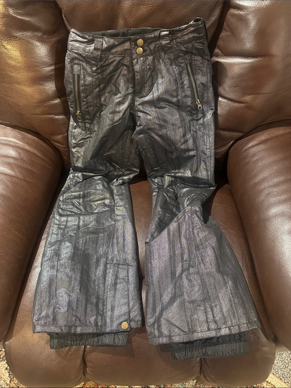 Girls Black Insulated Snow pants with Zip Pockets
